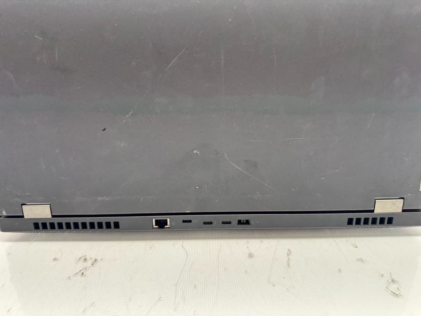 Lenovo ThinkPad P17 Gen 1 Intel i7-10850H@2.7GHz 16GB 256GB T1000 No AC *READ*