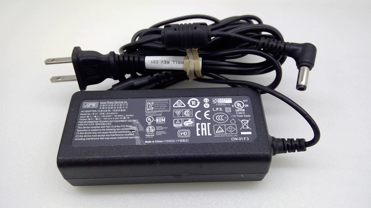 Genuine APD DA-65A19 65W AC Adapter 19V 3.42A 5.5x2.5mm for Shuttle XPC