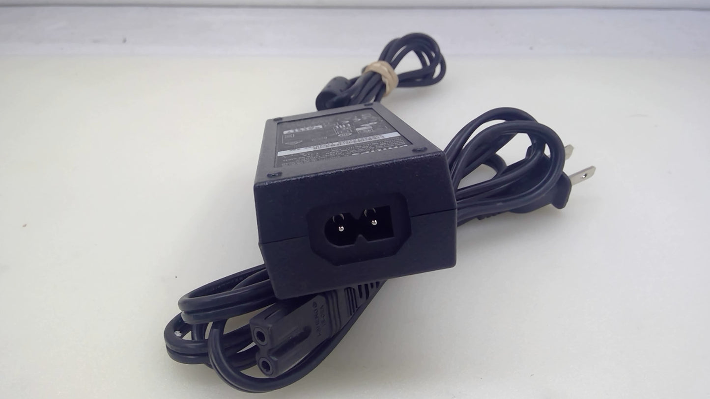 Genuine Philips TPV Electronics ADPC1925EX  AC/DC  Power Adapter 19V 1.31A 25W
