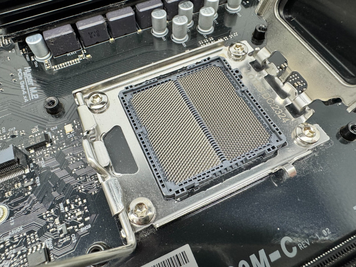 ASRock A620M-C Micro ATX Motherboard DDR5, Missing WIFI Module *Read**