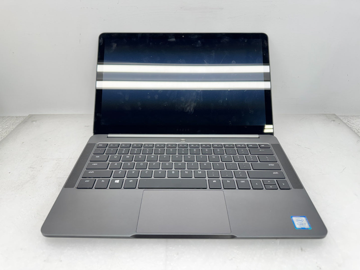 Razer Blade Stealth Intel i7-7500U@2.9GHz 16GB No Backcover No Battery NO SSD