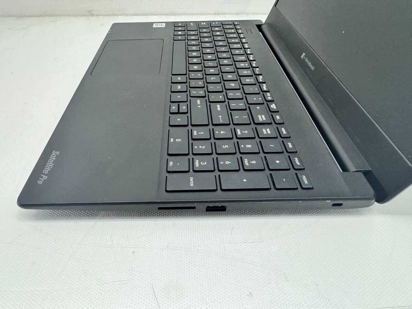 Dynabook SATELLITE PRO L50-G15250 i7-10510U@1.80GHz 16GB 256GB MX250 Wins11 w/AC