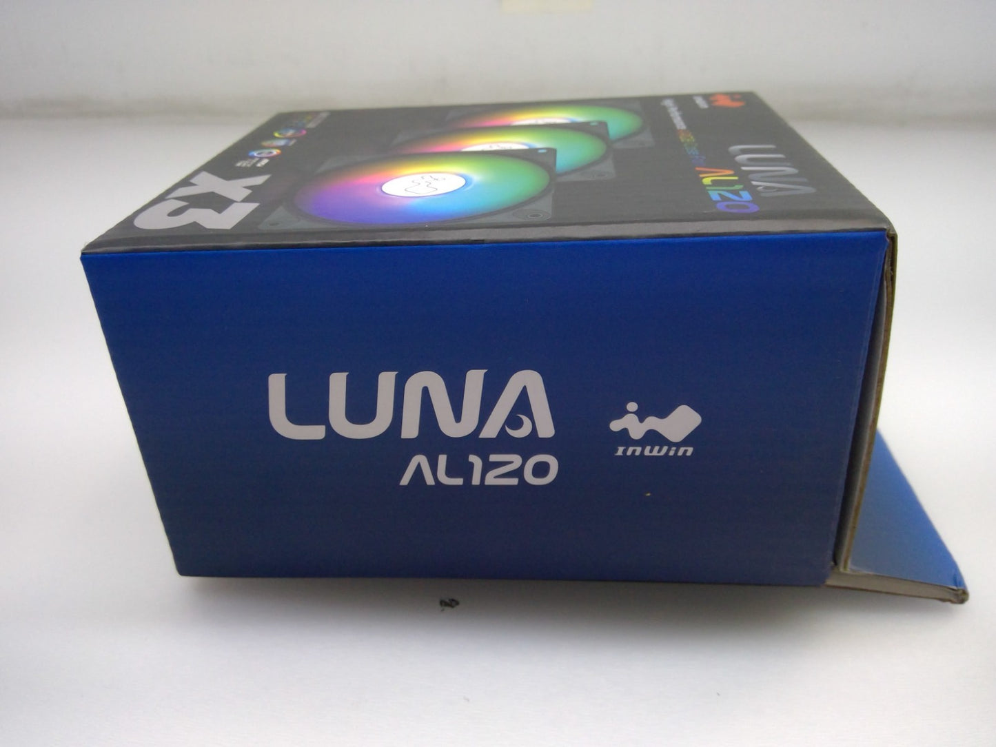 InWin Luna AL120   triple pack ARGB LED FaN IW-FN-AL120-3PK