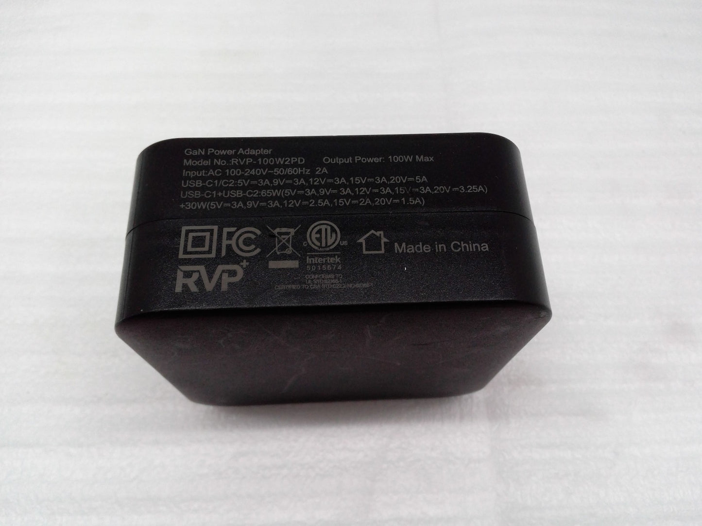 OEM RVP+ GaN Quick Wall Charger 100W Dual Output Type-C  RVP-100W2PD