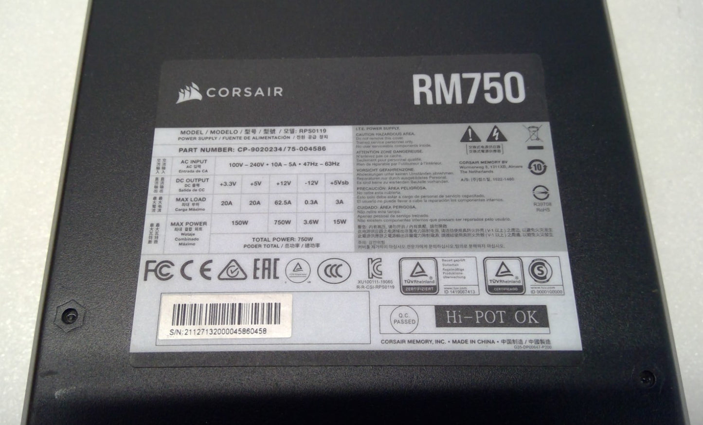 CORSAIR RM750 750W 80 PLUS Gold Certified POWER SUPPLY RPS0119 *READ*