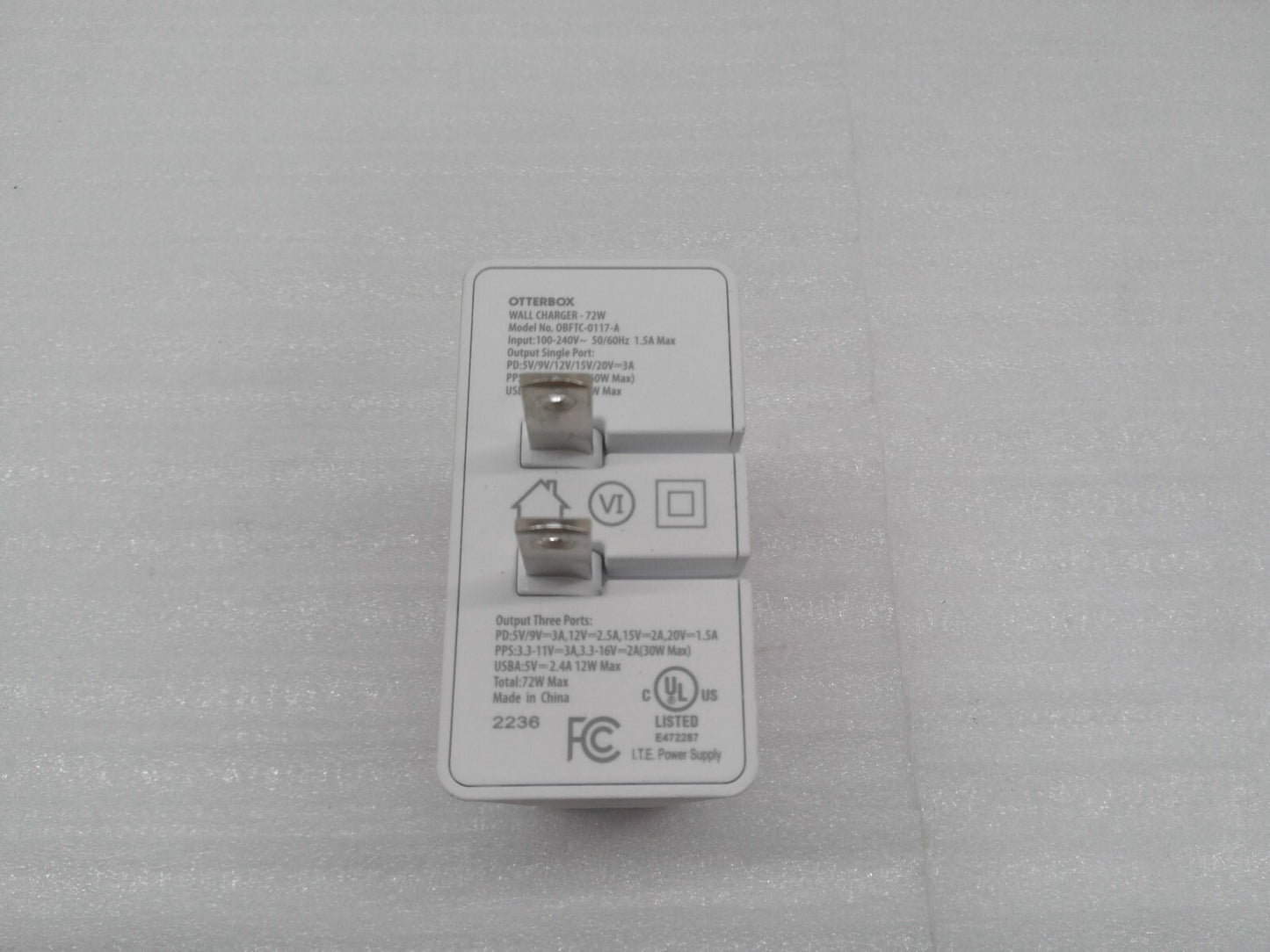 OtterBox Premium Pro USB-C and USB-A 72W Combined Wall Charger 0BFTC-0117-A