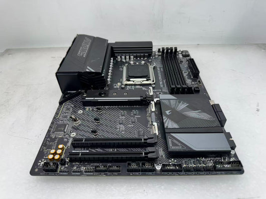 GIGABYTE X870E AORUS ELITE WIFI7 Motherboard DDR5 AMD Socket AM5