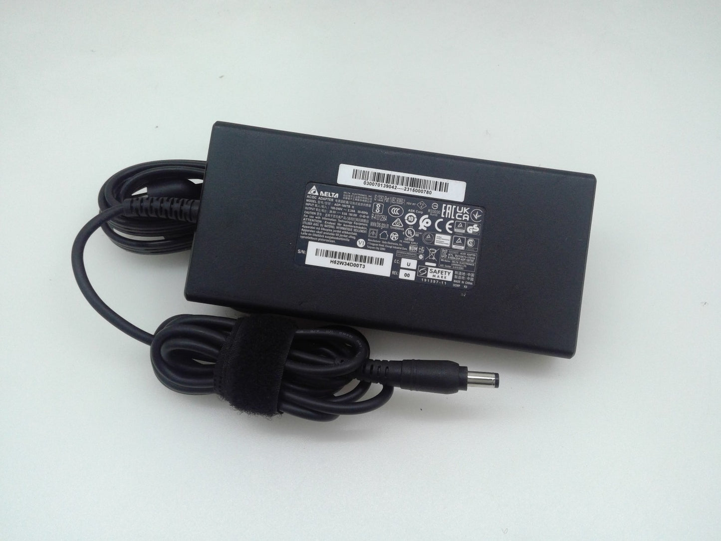 Delta Slim 20V 9A 180W ADP-180TB H For MSI MS-16W2 GF65 Thin 10UE-213US Adapter