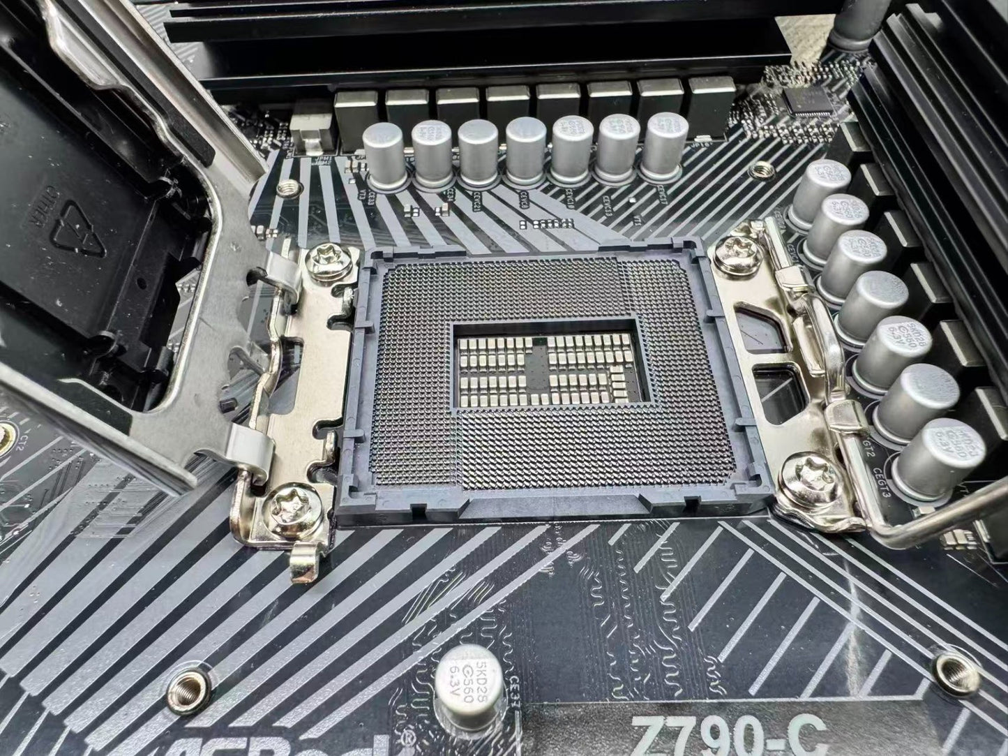 ASRock Z790-C MotherBoard For Intel LGA1700 *READ*