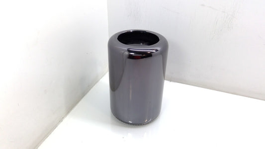 Apple Mac Pro A1481 Xeon E5 3.7GHz 12GB RAM 256GB SSD D300 GPU