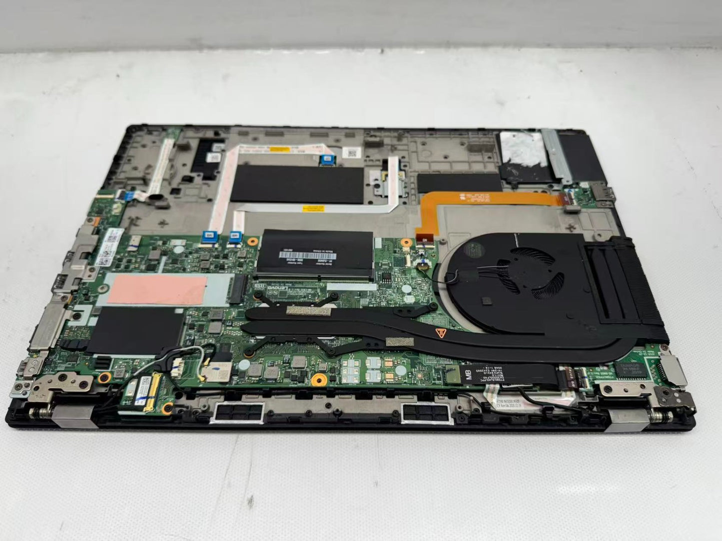 Lenovo ThinkPad T15 Gen 1 15" i5-10310U@1.70GHz 16GB No HDD Bios Locked *READ*