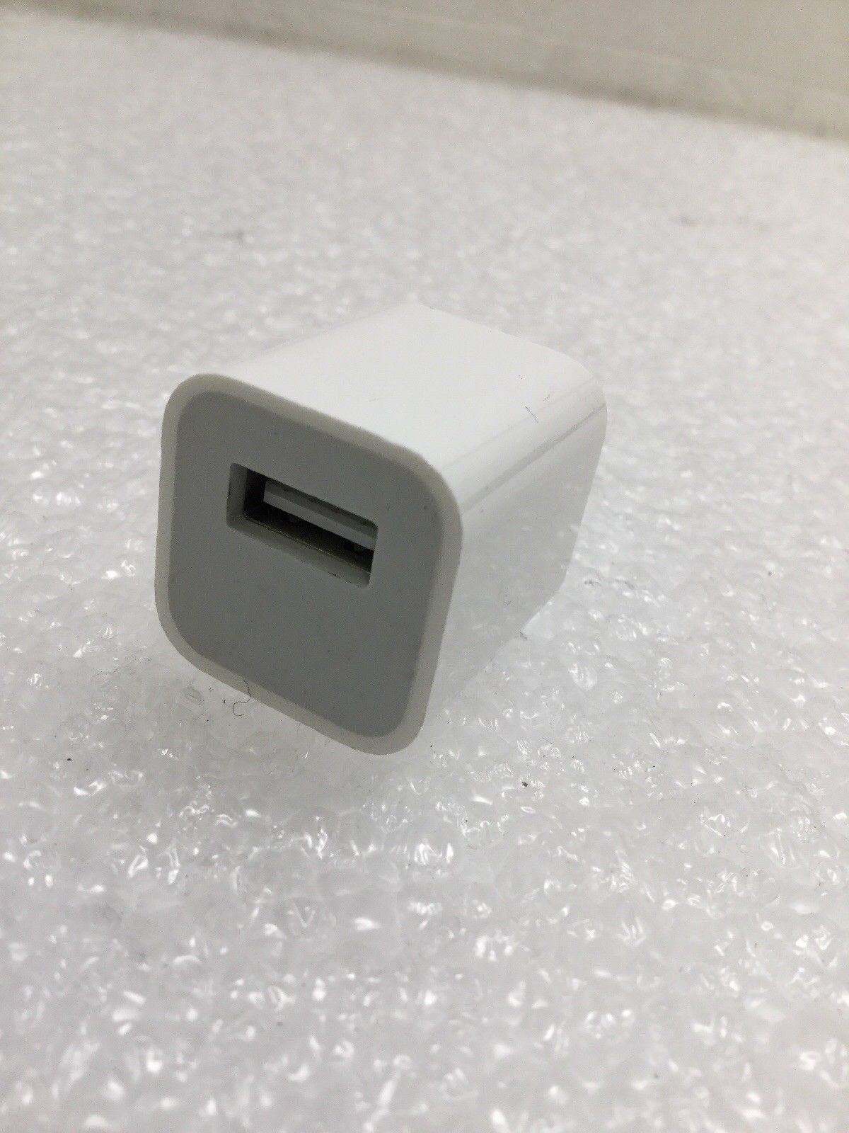 Lot of 5 - OEM Authentic Apple iPhone 5W Wall Charger Adapter Cube A1385