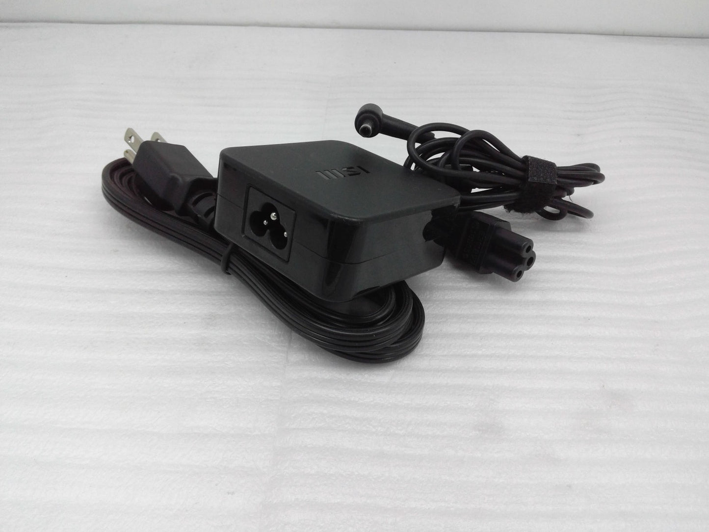 Genuine 19V 3.42A ADP-65GD D For MSI Modern 15 A11M-004US 65W 4.5mm Pin Charger