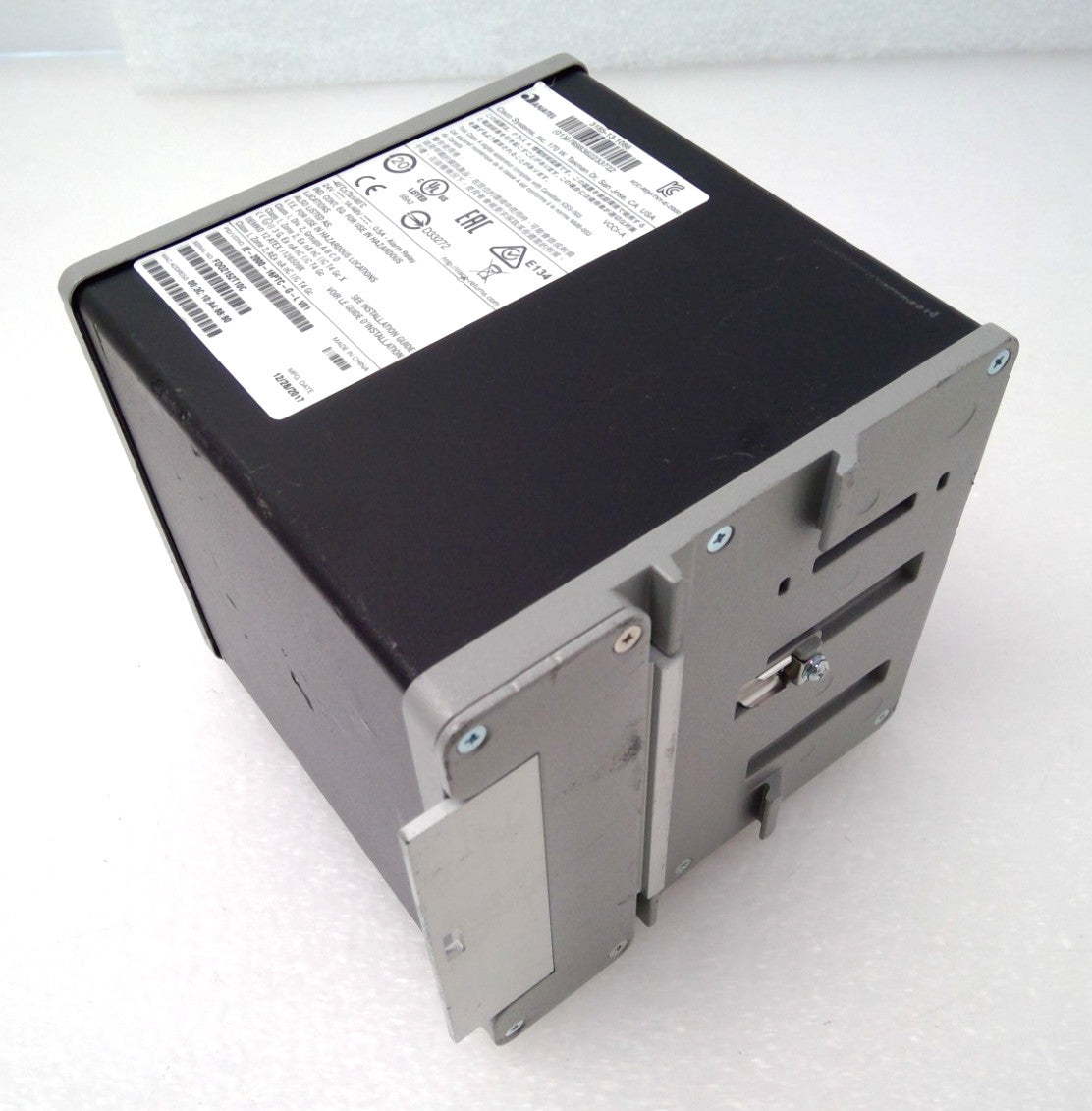 Cisco IE-2000-16PTC-G-L Industrial Ethernet Switch 16-Port PoE+ 2xGE LAN Lite