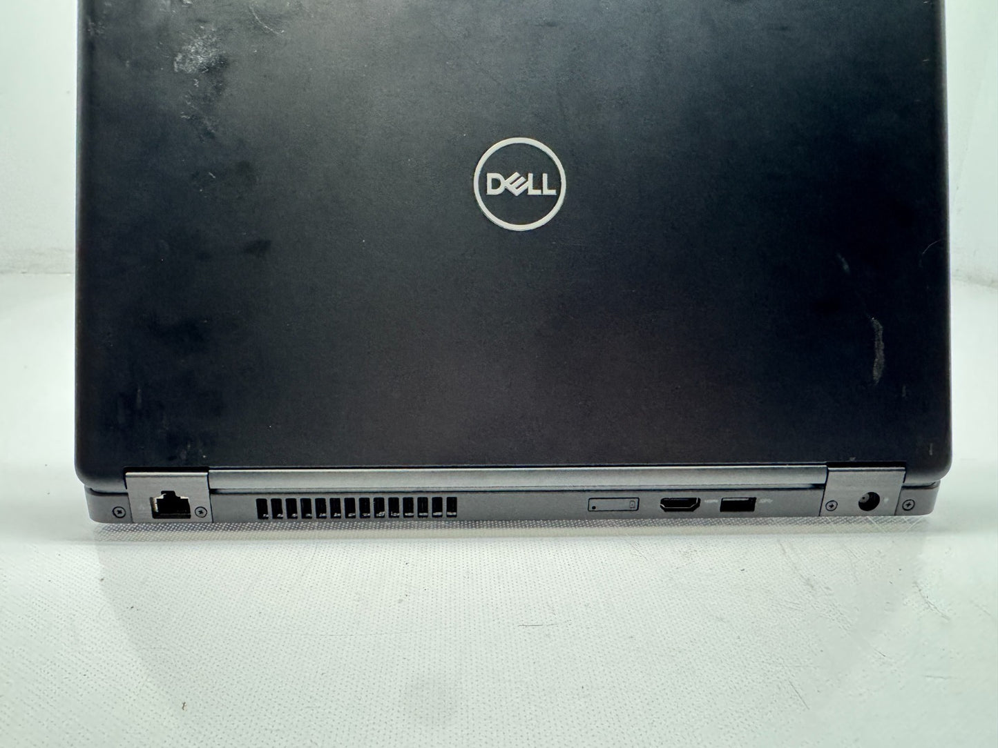 Dell Latitude 5490 14" 1366 x 768 i7-7600U@2.80GHz 16G RAM 256GB SSD Win11 *READ