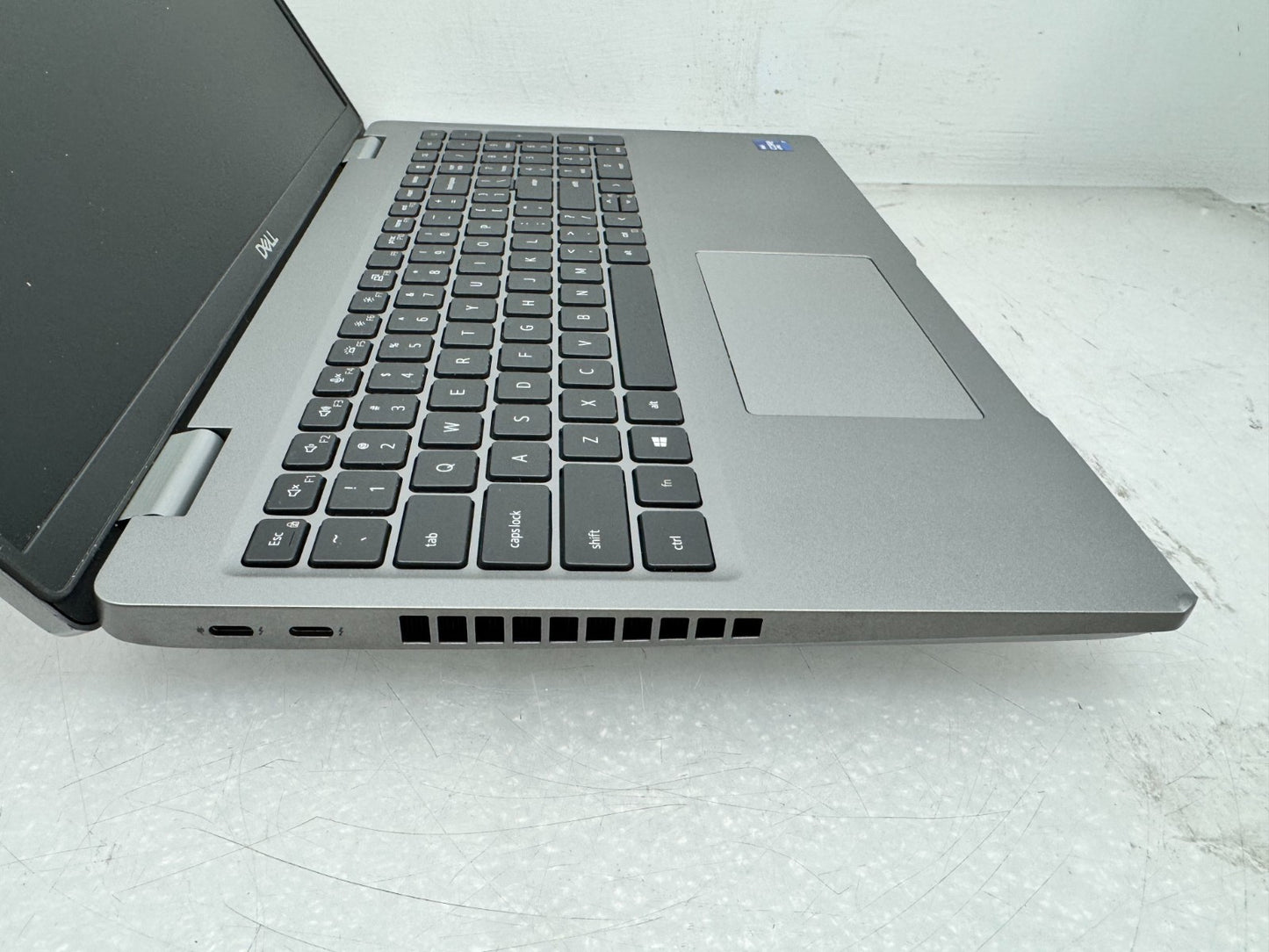 Dell Precision 3561 Intel i7-11850H@2.5Ghz 16GB RAM 256G T600 Windows 11 *READ*