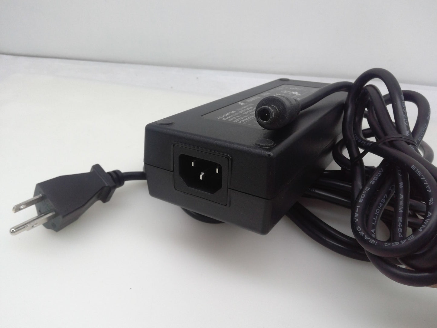 Genuine ADAPTER TECH 19V 8.4A Power Supply AC Adapter STD-19084 7.4*5.0mm