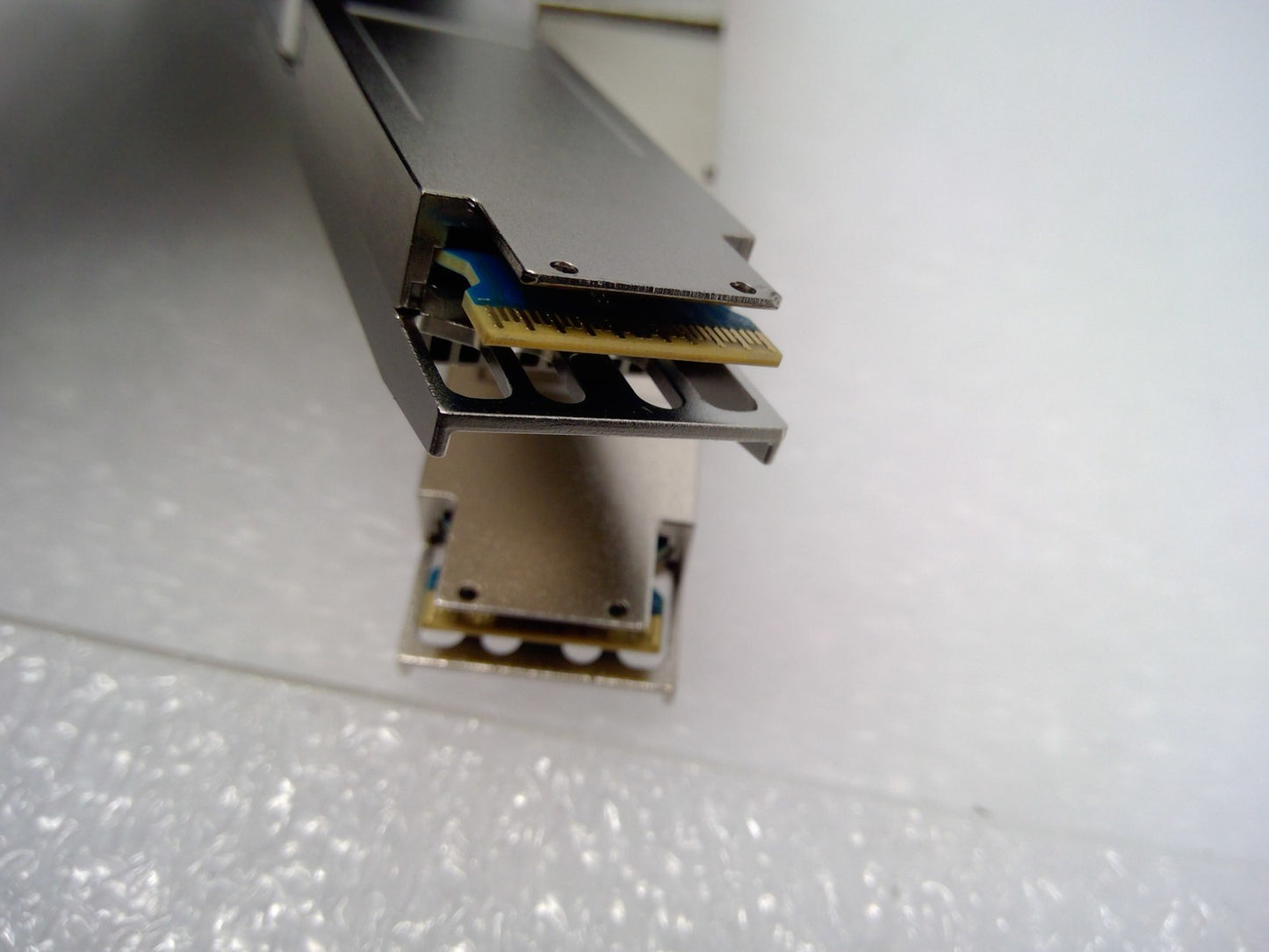Luxshare 100G QSFP28 DAC Cable 0.93M 30AWG High-Speed Twinax LZ6SQ433-SD-R