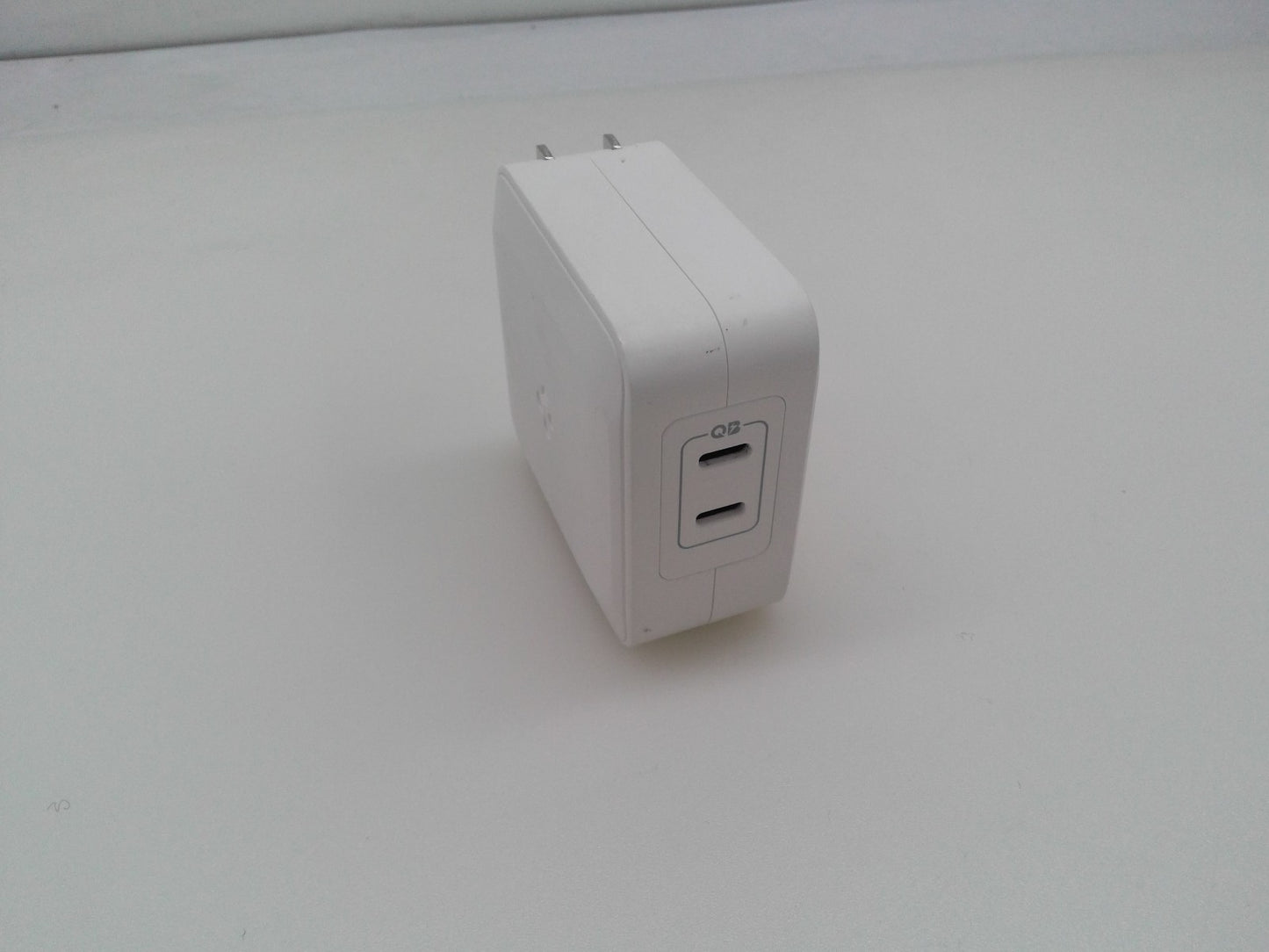 ArcStation Pro Spigen PE2006UJ  100W Dual USB C Type C Wall Charger