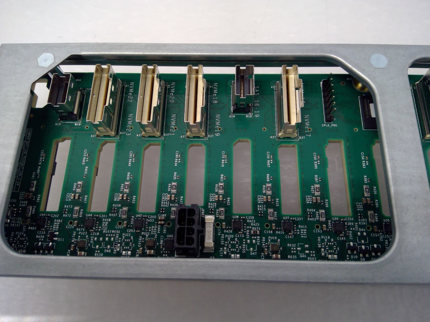 Supermicro BPN-NVME4-HS219N-S24 2U 24-slot 2.5" NVMe/SAS/SATA