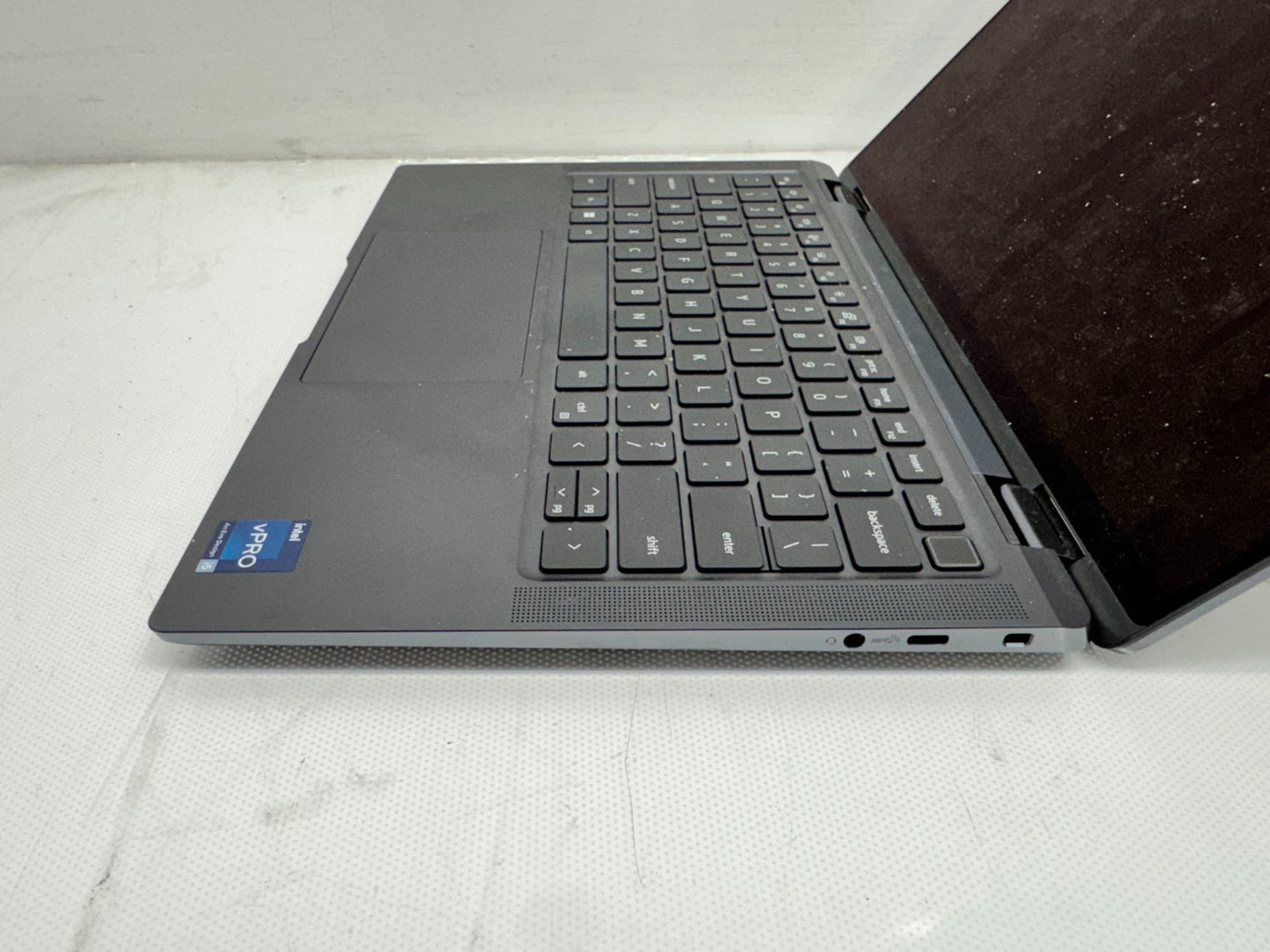 Dell Latitude 9330 Intel i5-1240U@1.1Ghz 16GB RAM 256G SSD Win 11 W/AC *READ*
