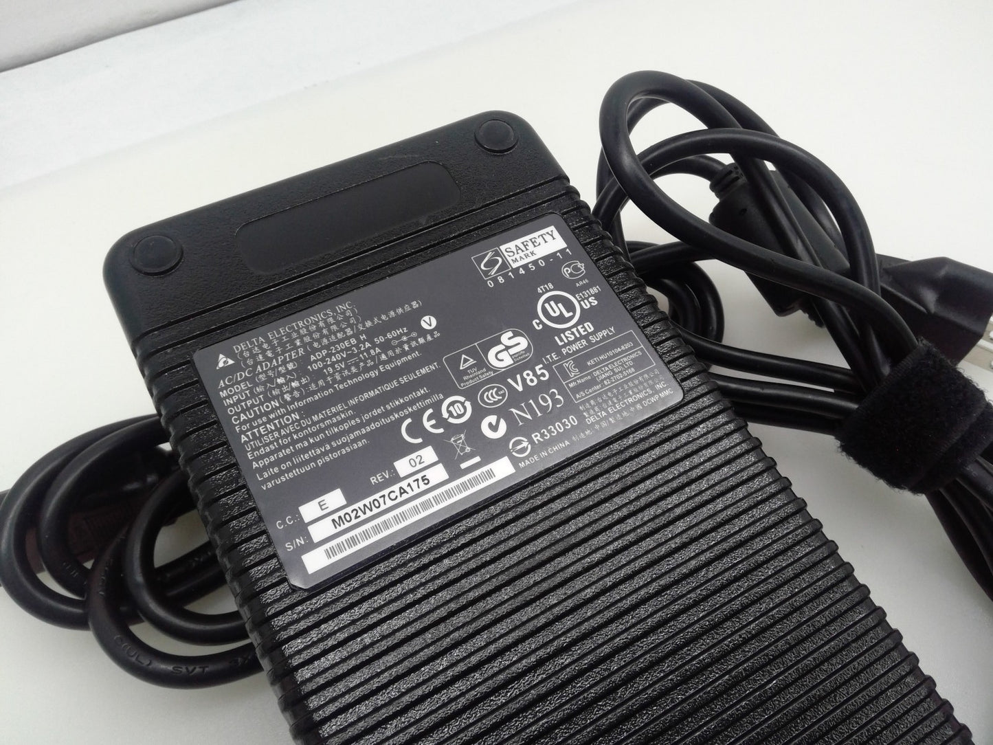 Genuine 230W AC Adapter Power Delta 19.5V 11.8A  ADP-230EB H Tip 7.4mm*5.0mm