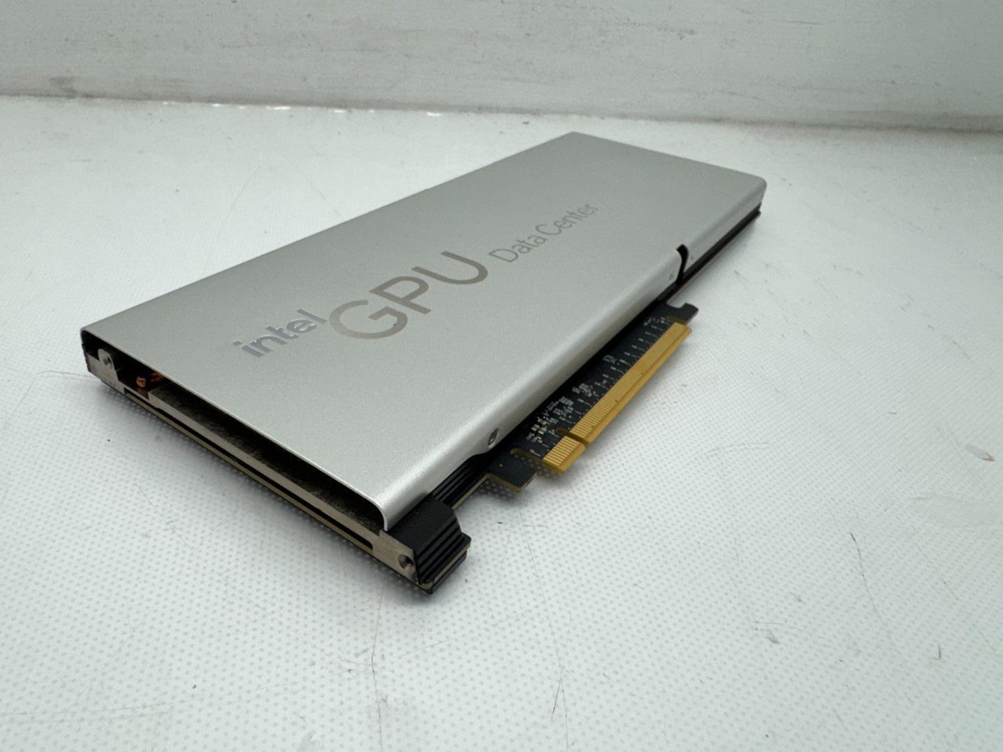 Intel Data Center GPU Flex 170 16GB GDDR6 PCIe G4