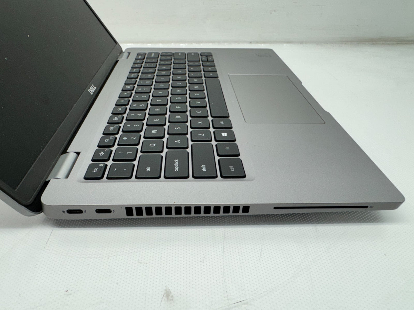 Dell Latitude 5420 1366 x 768 i5-1145G7@2.4GHz 16G 256G SSD W/AC Win 11 **Read**