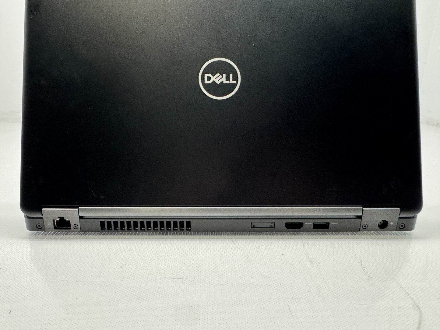 Dell Latitude 5490 14" 1366 x 768 i7-7600U@2.80GHz 16G RAM 256GB SSD Win11 W/AC
