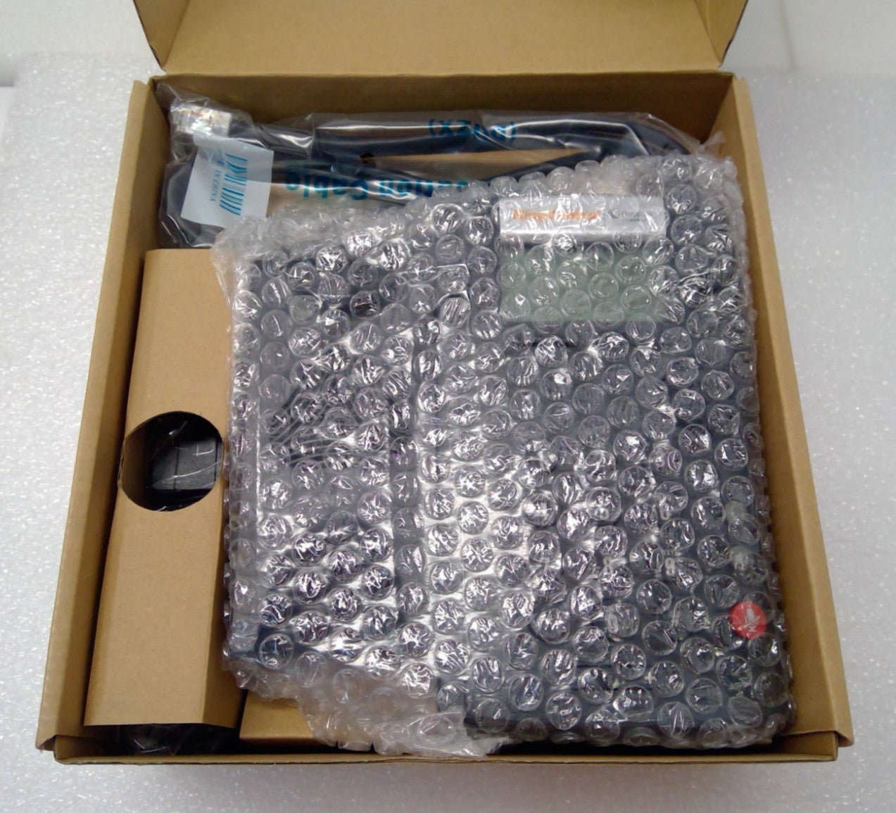 Polycom VVX 201 IP Phone RingCentral Co-Branded 2-Line VoIP Phone 2314-4045 READ