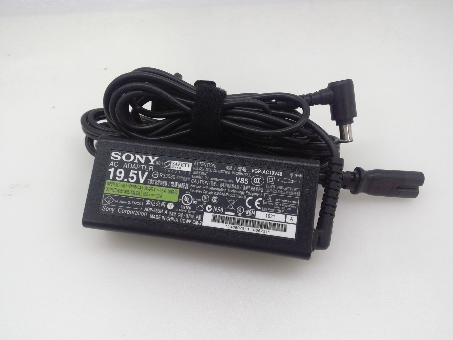Sony Vaio OEM VGP-AC19V48 Laptop Battery Charger Adapter 19.5V 3.3A AC