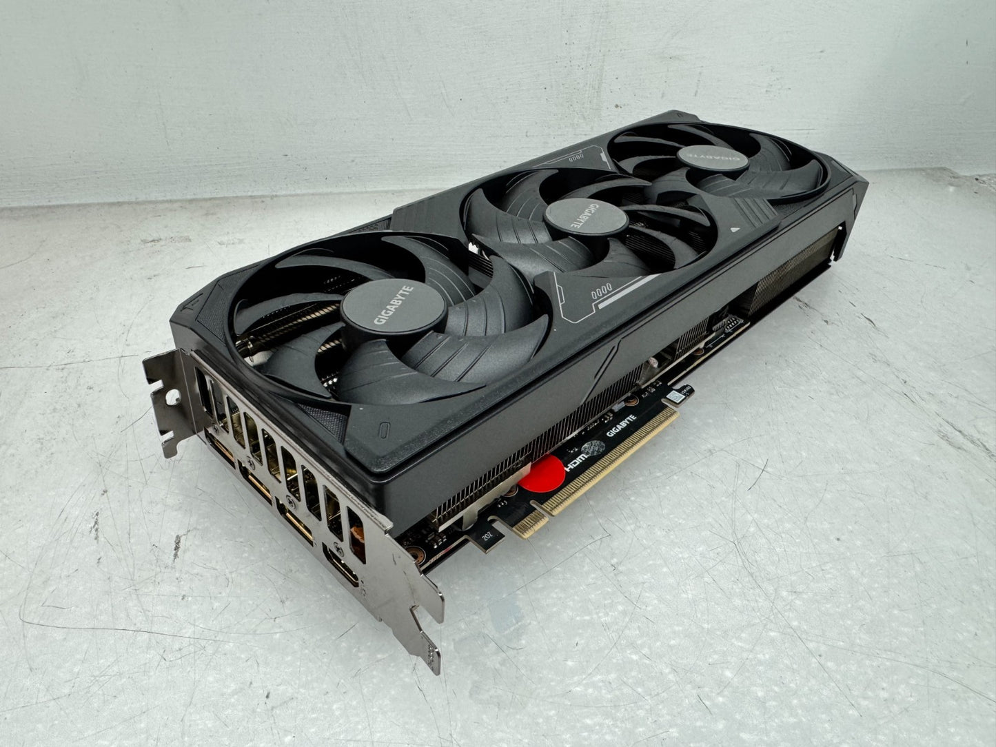 *Read* GIGABYTE GeForce RTX 5070 Ti 16G WF 3OC GDDR7 GV-N507TWF3OC-16GD No work