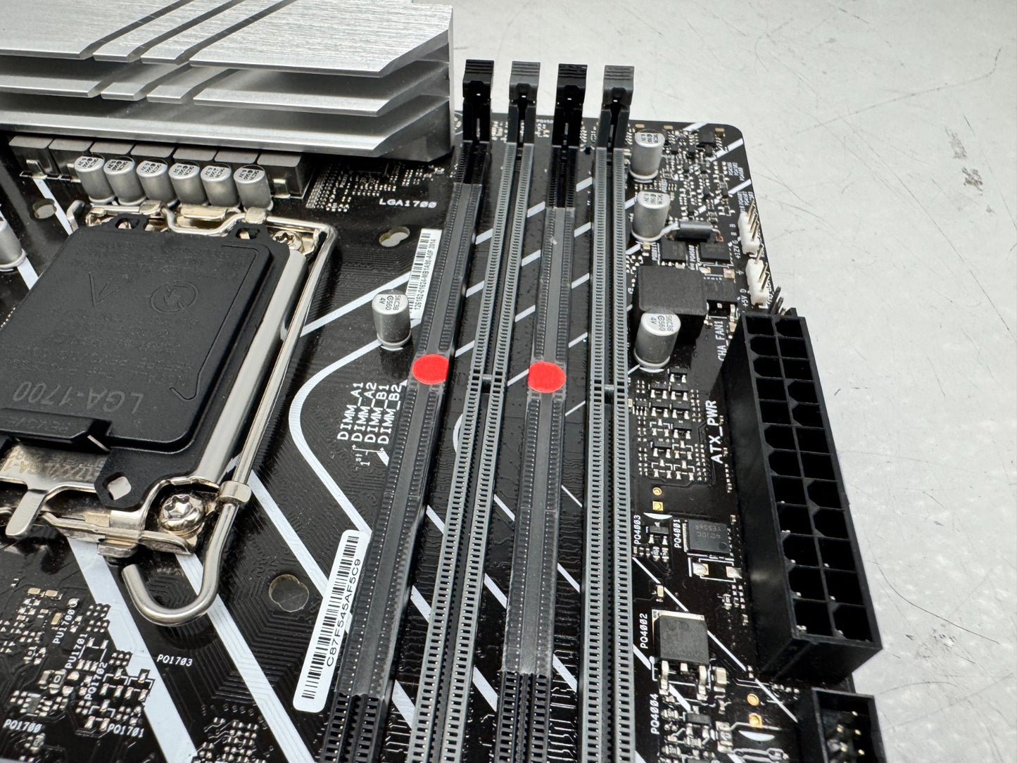 ASUS PRIME Z690-P WIFI LGA1700(Intel 12th Gen) ATX Motherboard No WIFI *READ*