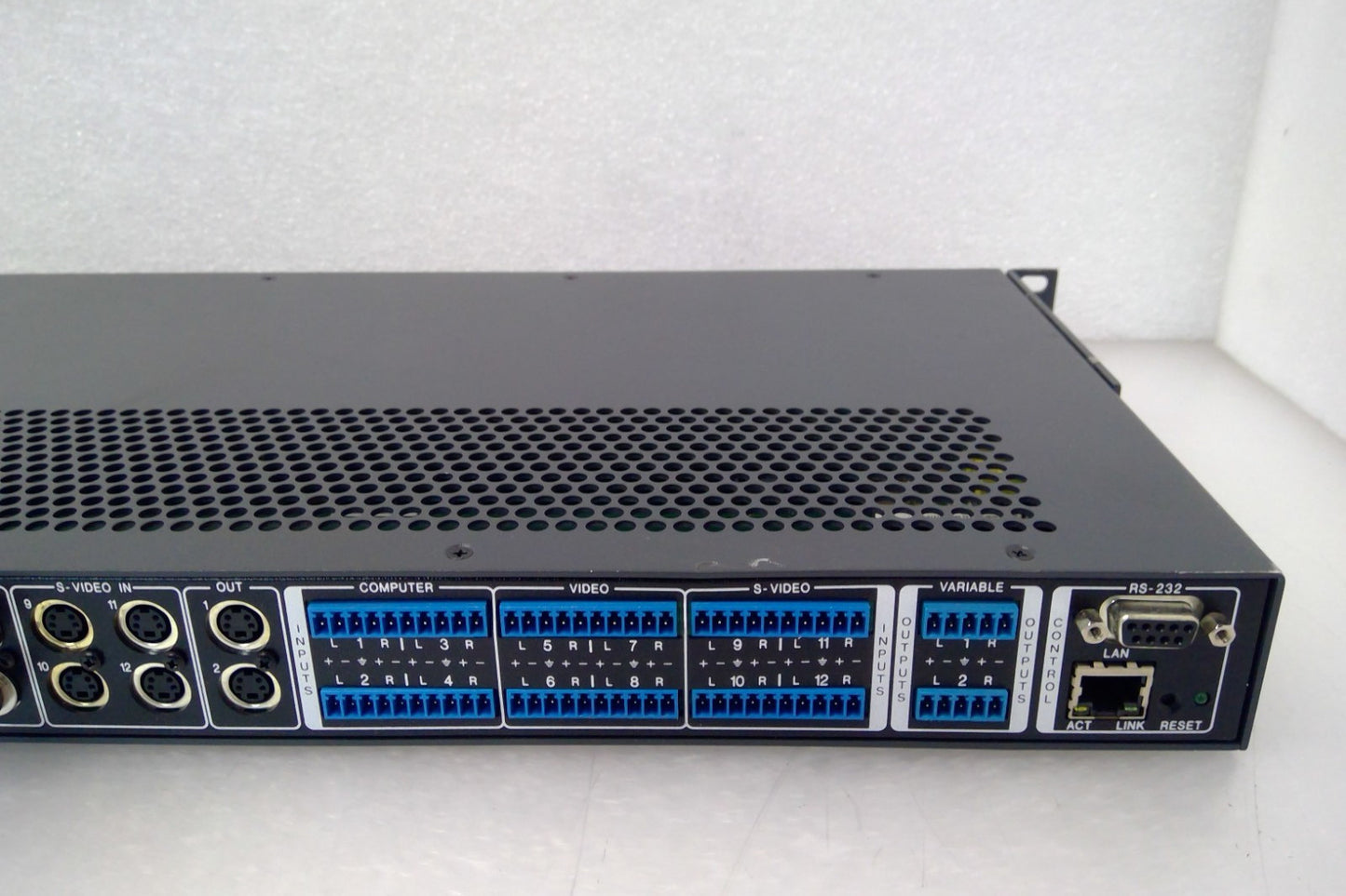 Extron MPX 423 A Media Presentation Matrix Switcher with Power Cable