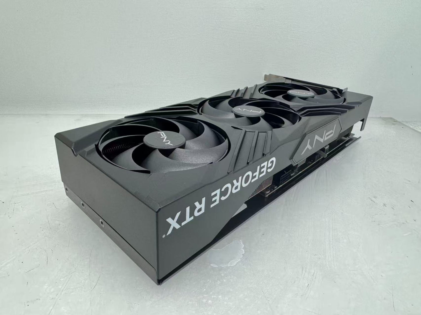 PNY GeForce RTX 4080 16GB GDDR6X PCIE 4.0 VERTO Triple FAN Graphics Card