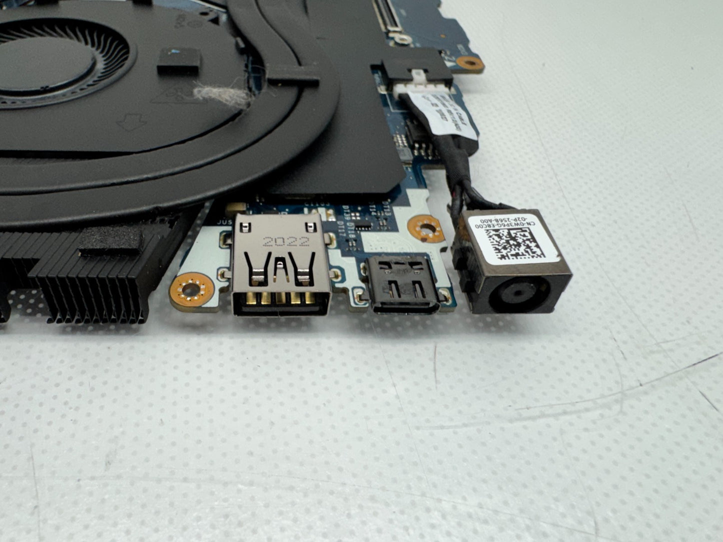 Dell Motherboard for Latitude 5510 i7-10810U@1.10GHz LA-J382P