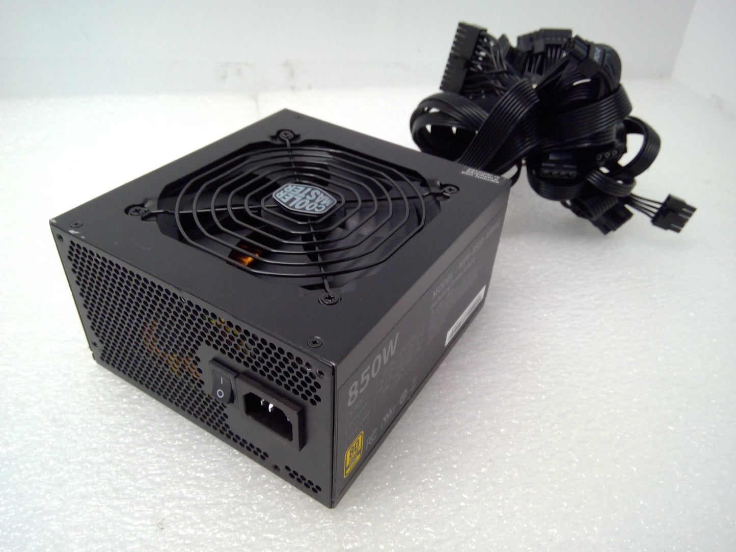 Cooler Master MWE Gold 850 V2 Full Modular 850W 80+ Gold Power Supply