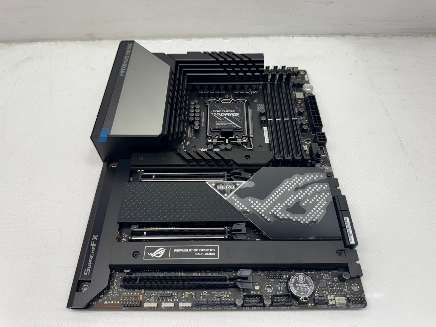 ASUS ROG MAXIMUS Z690 HERO' LGA1700 (Intel 12th 13th Gen) ATX Motherboard