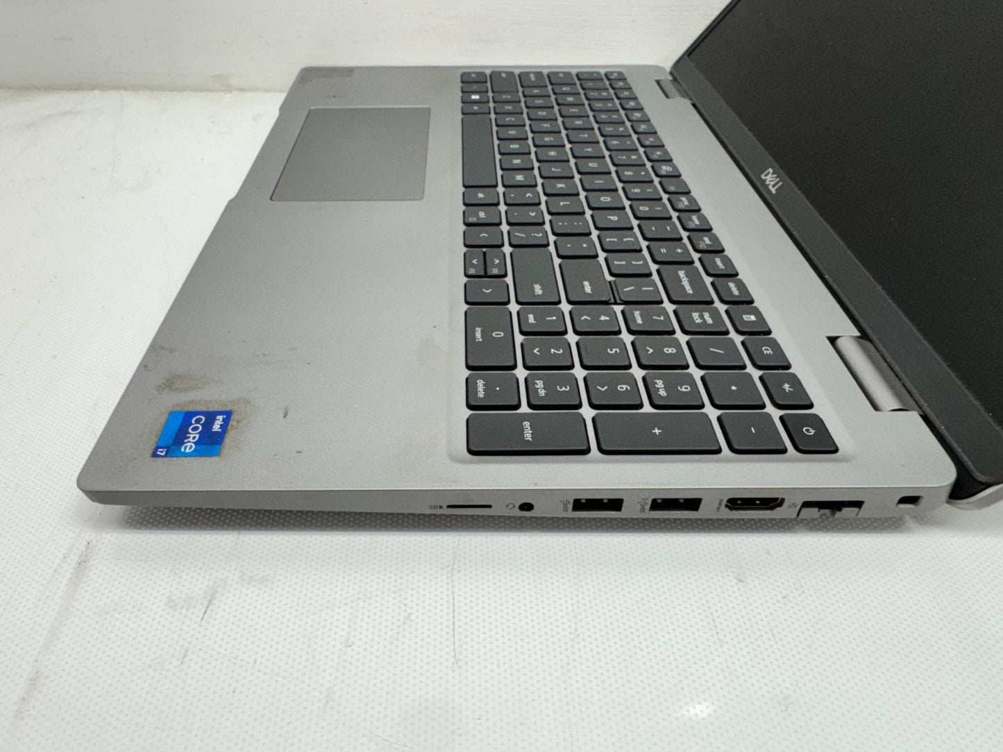 Dell Latitude 5530 Intel i7-1265U@1.8Ghz 16GB RAM 256G SSD MX550 W/AC*READ*