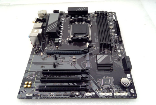 Gigabyte B650 UD AX DDR5 HDMI AMD AM5 ATX Motherboard