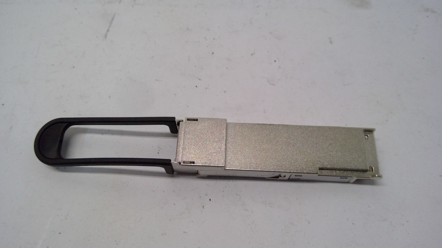 Brocade QSFP28 128G  57-1000351-01 4x32G SW(HD) Optical Transceiver