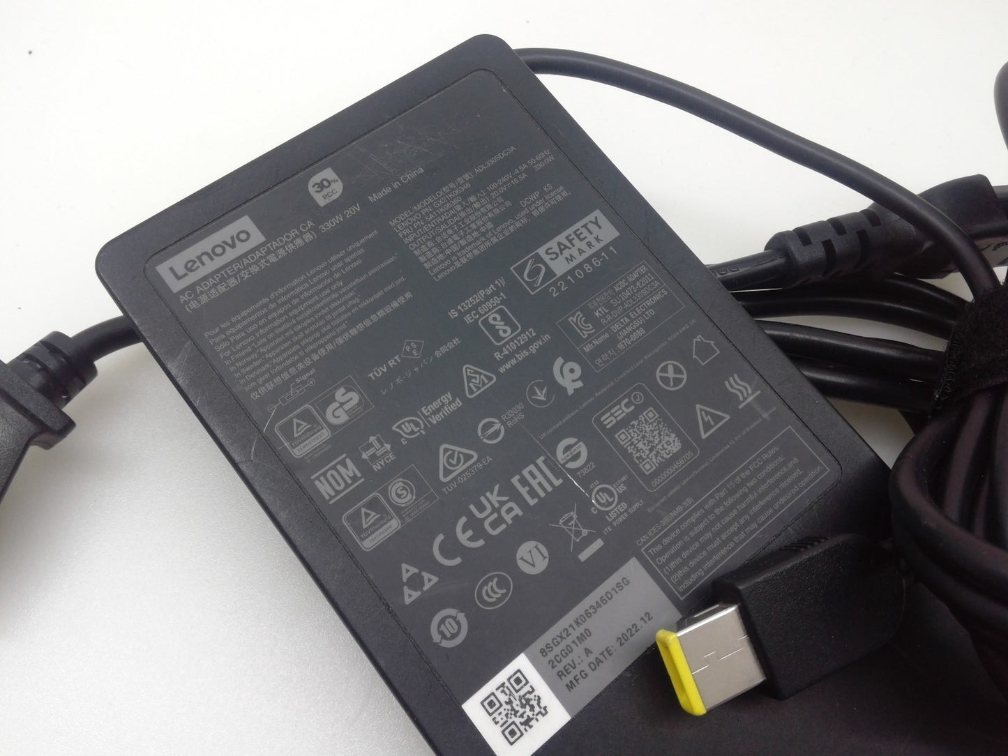 Lenovo Legion Pro7 I9 13900H RTX4080 330W 20V 16.5A Slim GaN Adapter ADL330SDC3A