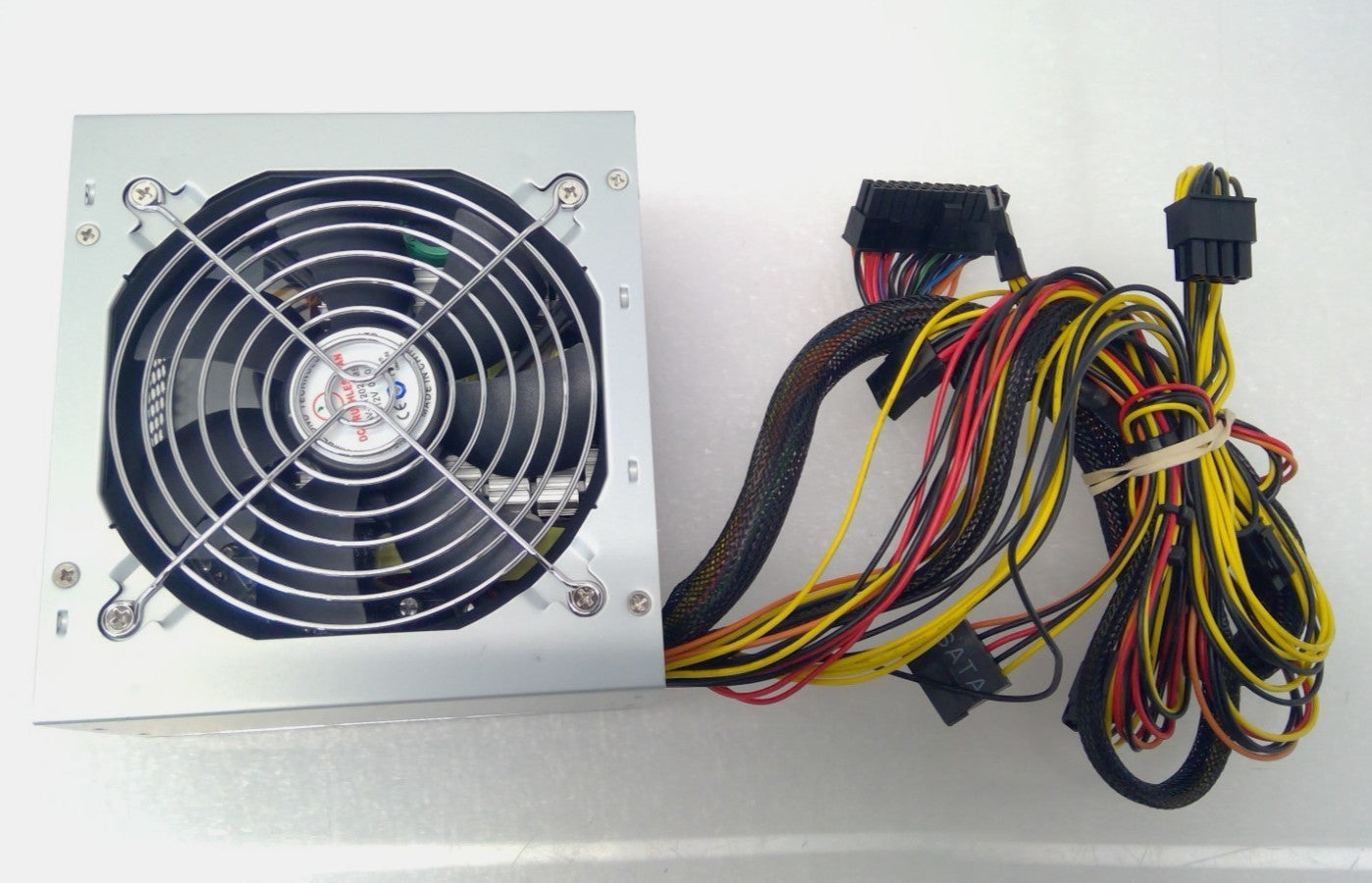 Soltech SL-F400 ATX 400W Power Supply, SATA, 24 Pin, 4 Pin Peripheral