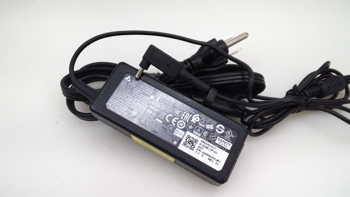 Delta 19V 2.37A 45W ADP-45FE F for Acer Aspire 3 N23C3 A315-24P 3.0*1.1mm