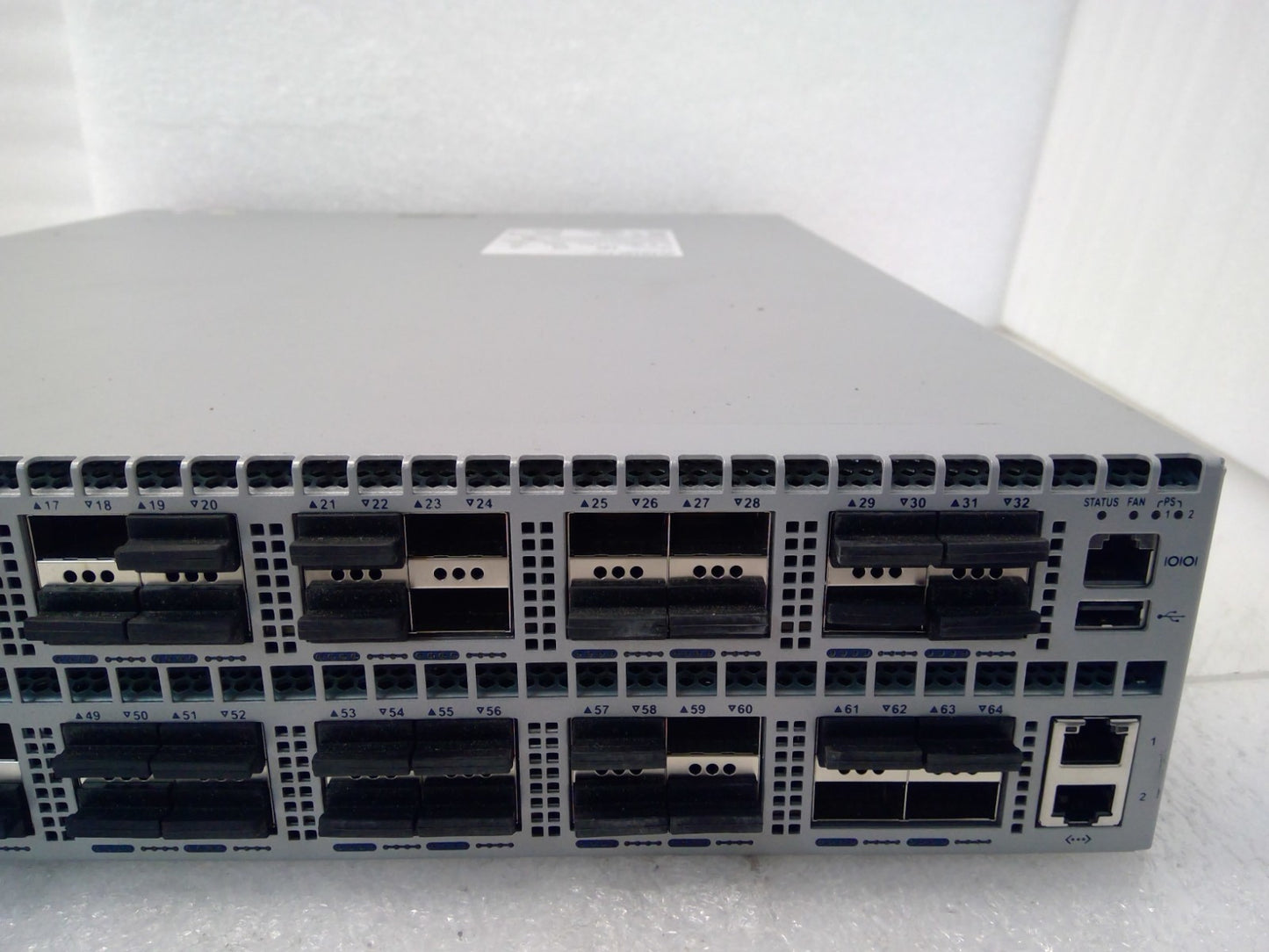 Arista DCS-7250QX-64-F 64P 40GbE QSFP+ RA Switch DCS-7250QX-64 2X PSU 4X FAN