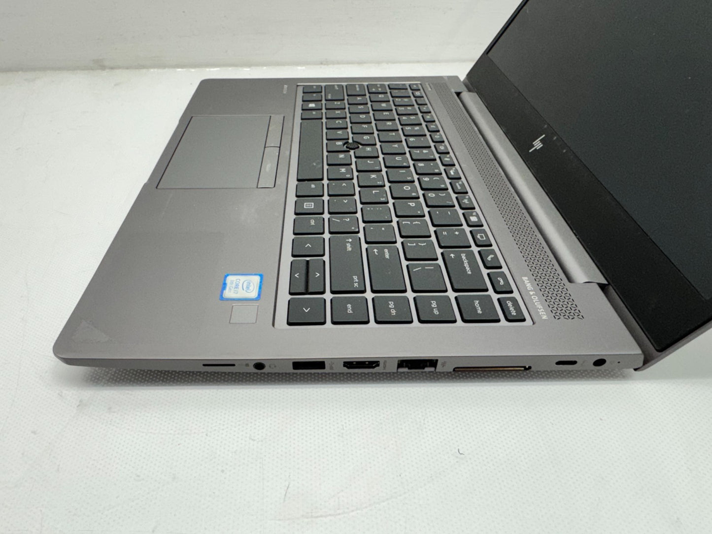 HP ZBook 14u G6 14" i7-8665U@1.9GHz 16G 256G AMD WX3200 Windows 11 **READ**