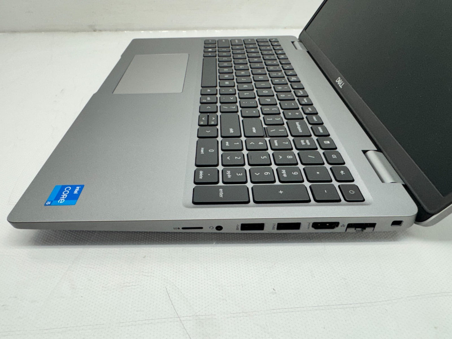 Dell Latitude 5520 15.6" i5-1145G7@2.6GHz 16G RAM 256GB SSD Windows 11 *Read*