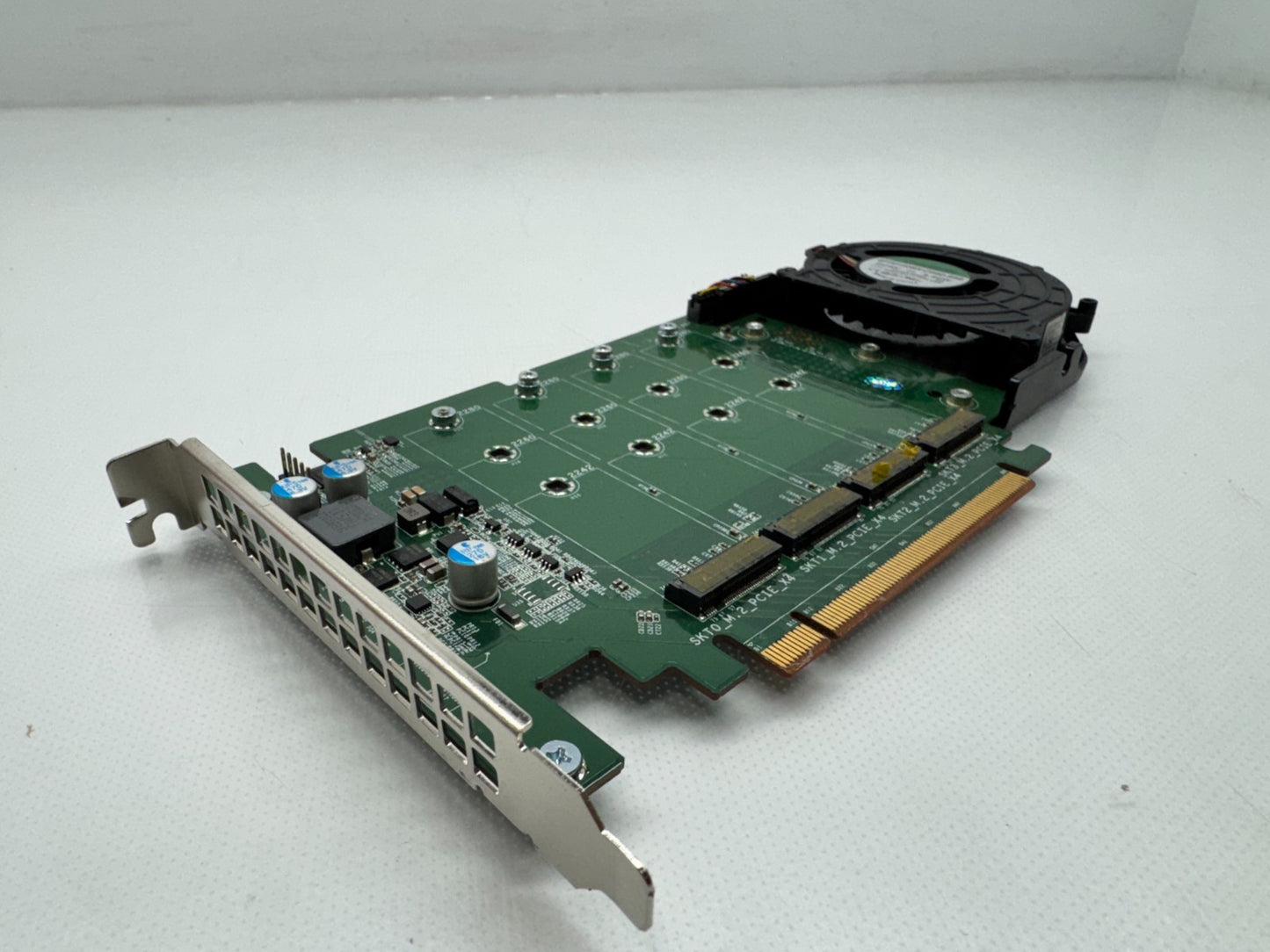 Dell DPWC400 Quad M.2 PCIe Solid State Drive Adapter Card DP/N 080G5N No Cover