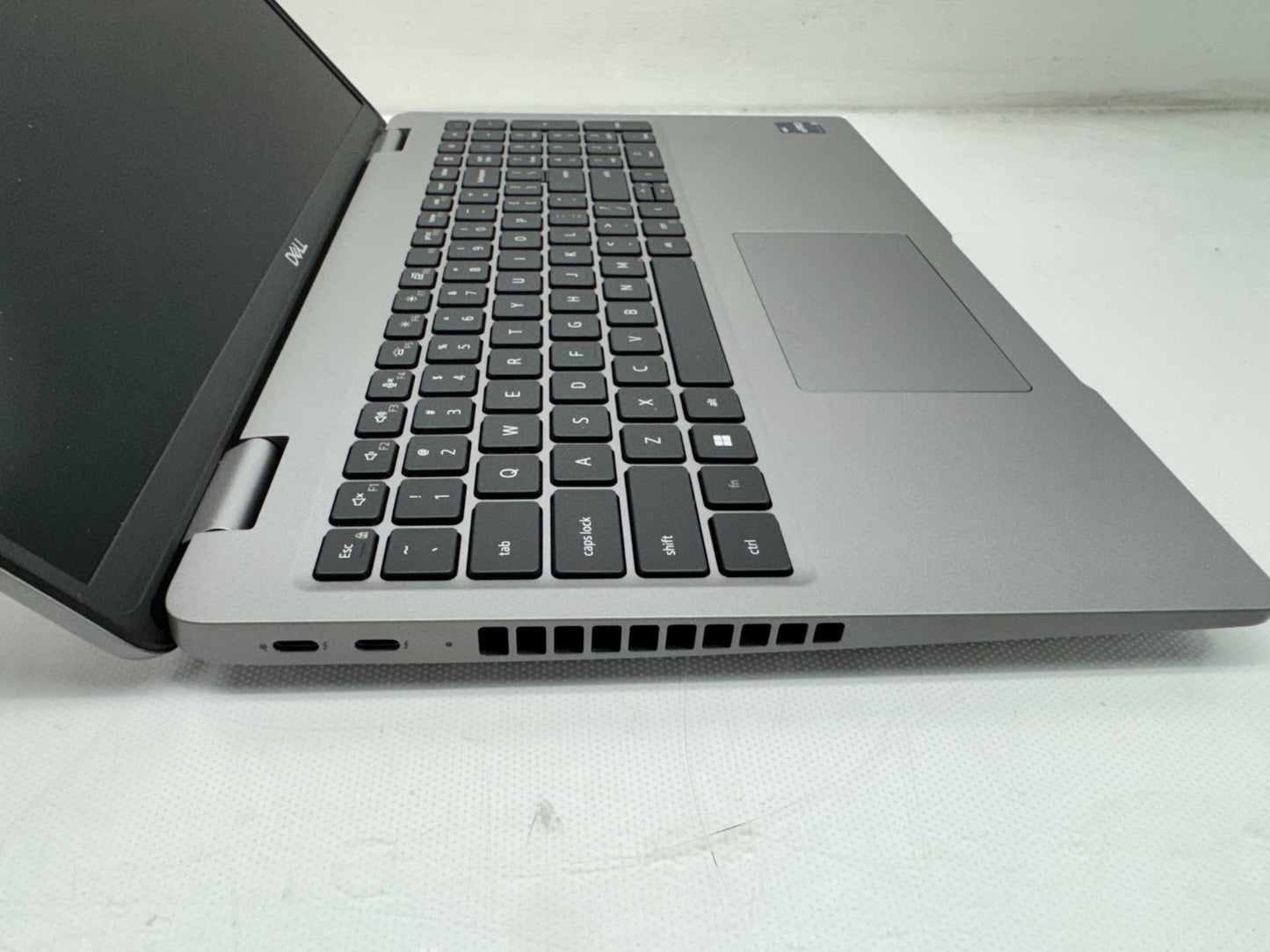 Dell Latitude 5540 LT Intel FHD i7-1355U@1.7GHz 16G 256G Windows 11 w/AC *READ*