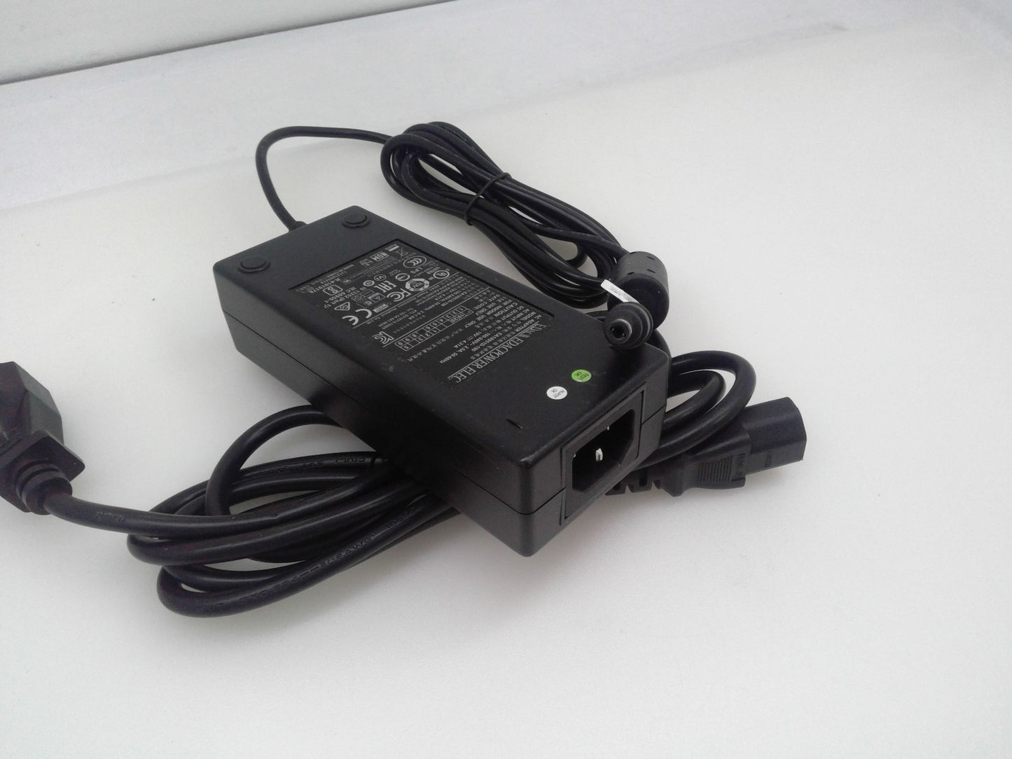 Genuine Edac AC Power Adapter EA10951D-190 Charger 19V 4.21A 5.5x2.5mm